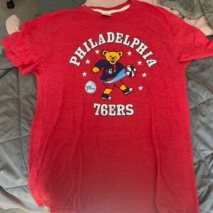 Men’s philadelphia 76ers tshirt